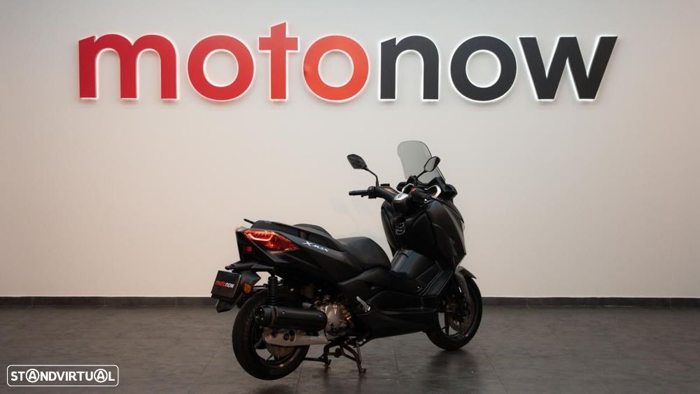 Yamaha X-Max 125 - 3