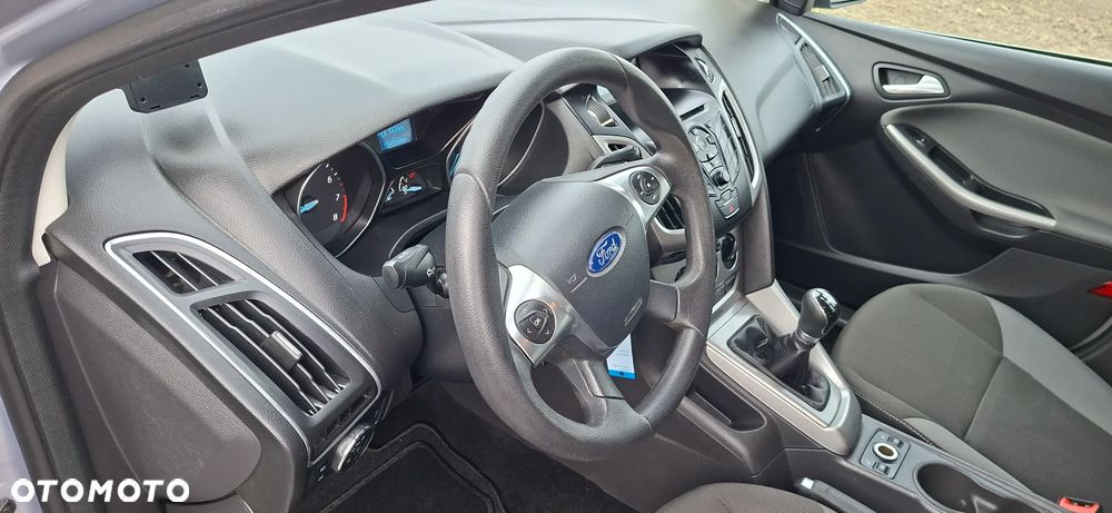 Ford Focus - 10