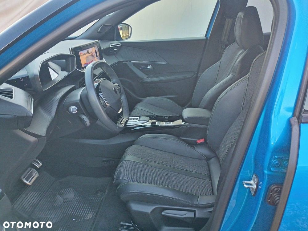 Peugeot 2008 - 9