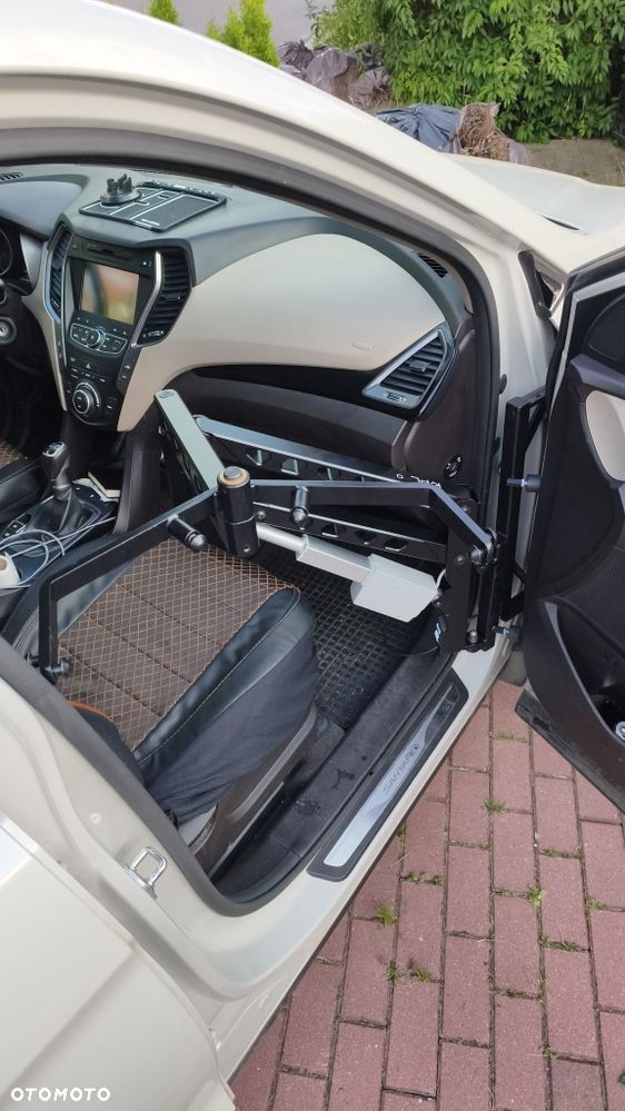 Hyundai Santa Fe - 4