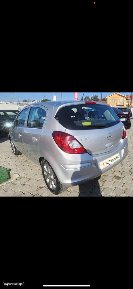 Opel Corsa 1.2 Enjoy - 2