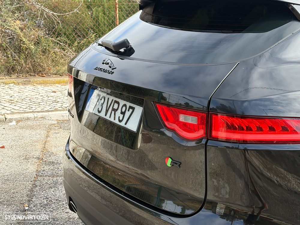 Jaguar F-Pace 25d AWD Aut. R-Sport - 13