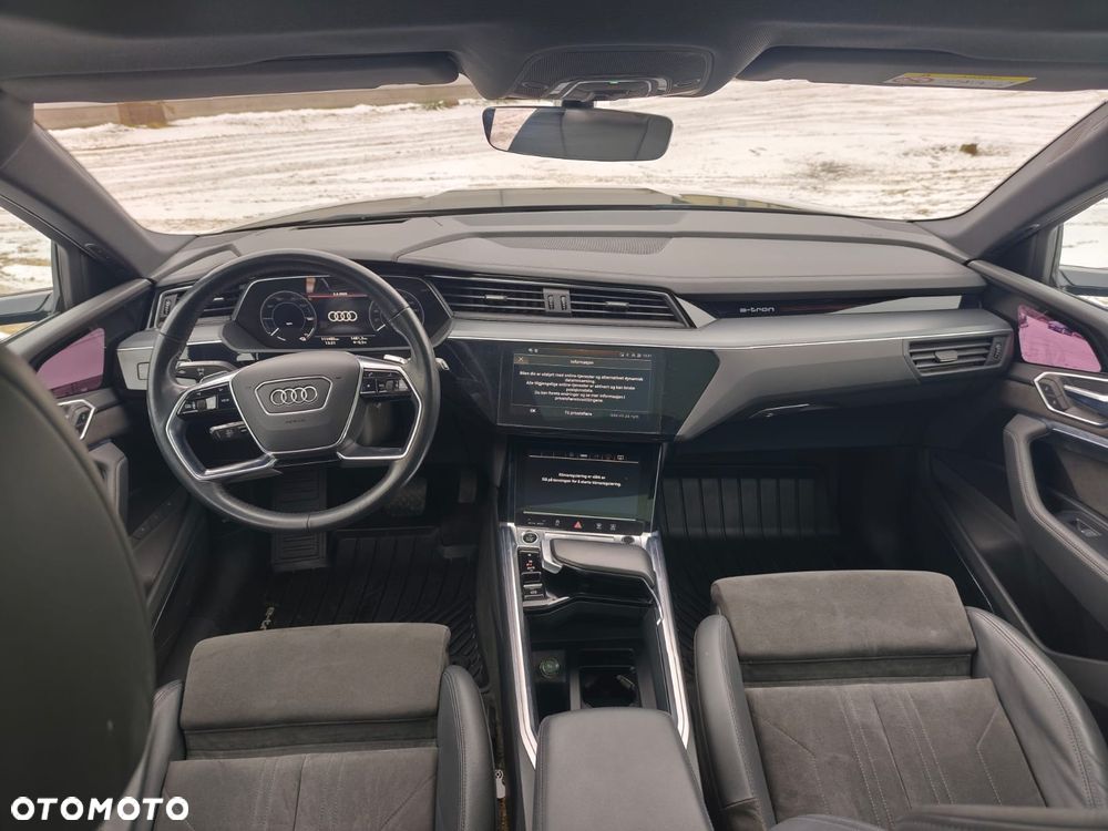 Audi e-tron 55 Quattro Advanced - 14