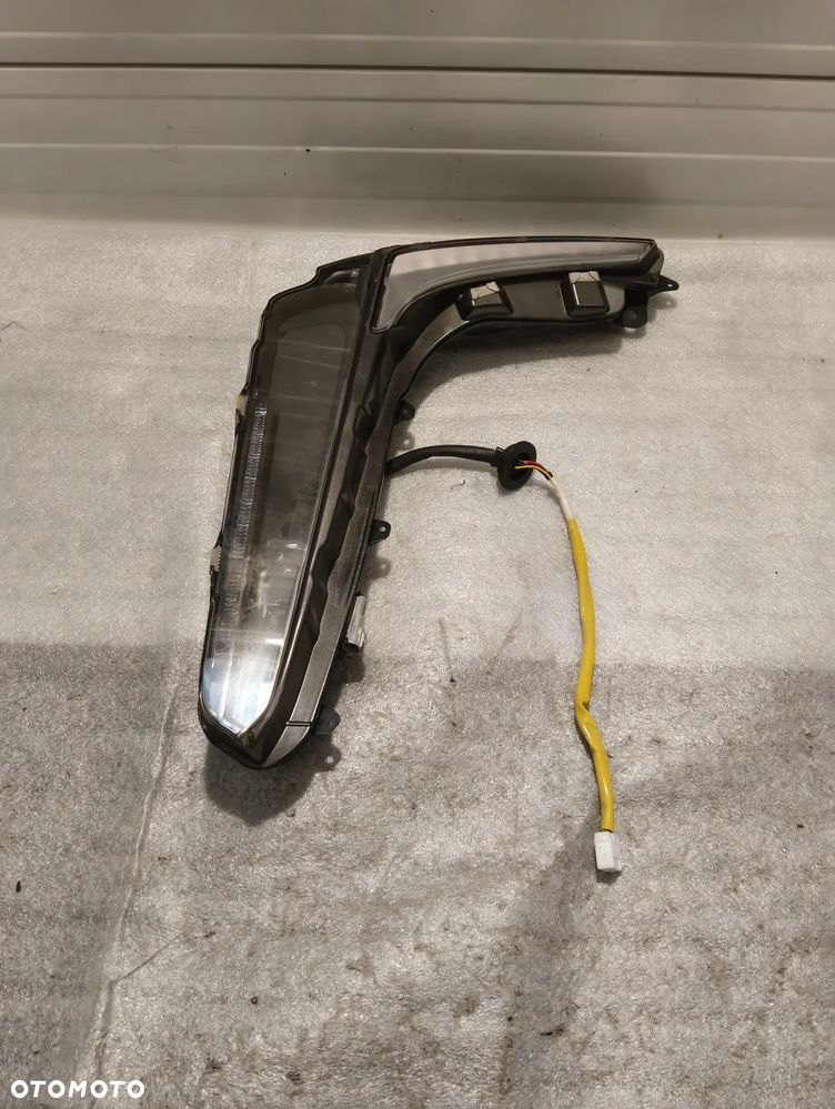 Lexus LC LC500 LAMPA TYLNA PRAWA STRONA KOITO 11-19 - 1