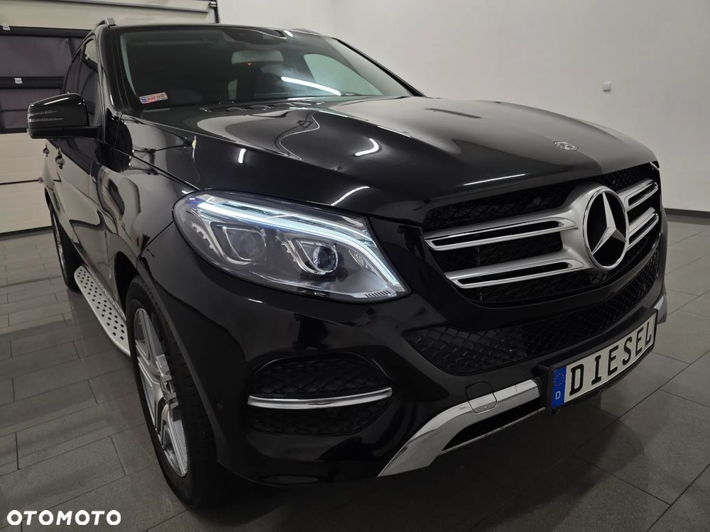 Mercedes-Benz GLE 250 d 4Matic 9G-TRONIC AMG Line - 33