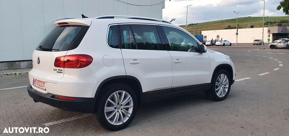 Volkswagen Tiguan 2.0 TDI DPF 4Motion BlueMotion Technology Track & Field - 29