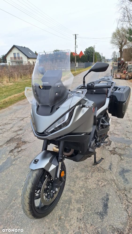 Honda NT - 12