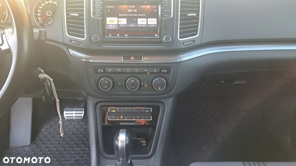Volkswagen Sharan 2.0 TDI DSG BlueMotion Technology Allstar - 15