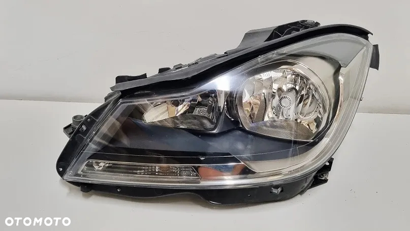 REFLEKTOR PRAWY LEWY MERCEDES C-KLASA 204 LIFT EUROPA - 6