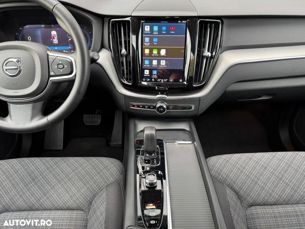 Volvo XC 60 B4 MHEV AT AWD Core - 14