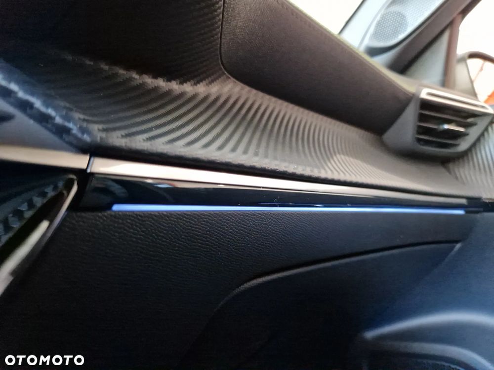 Peugeot 2008 PureTech mHEV GT E-DCS6 - 23