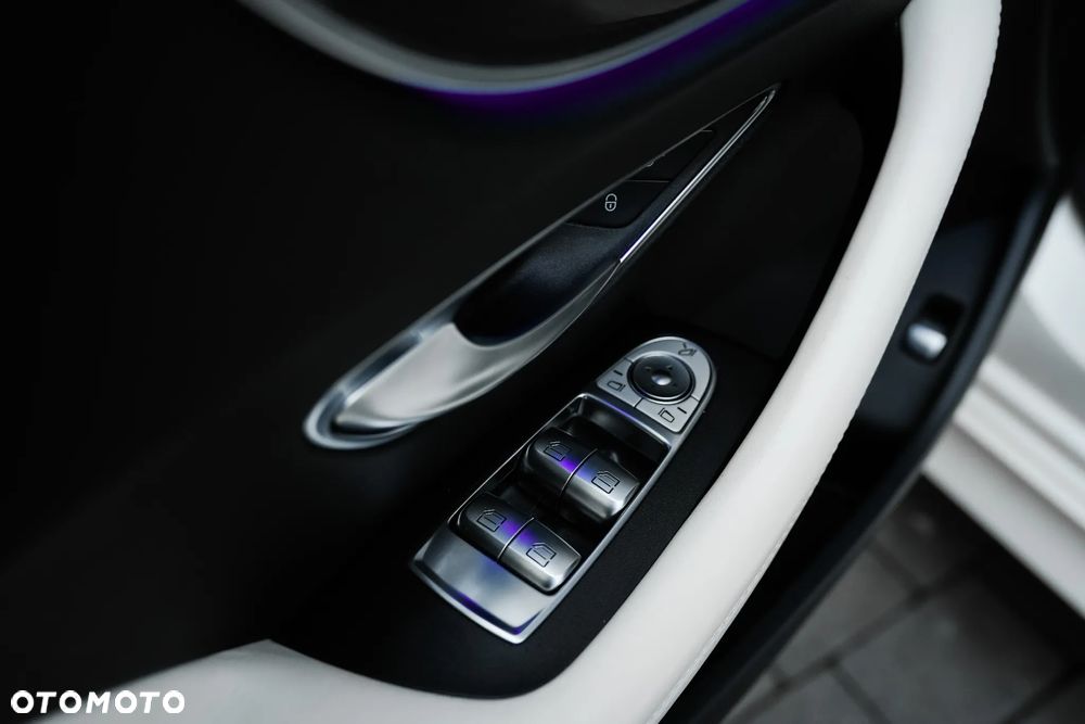 Mercedes-Benz Klasa E 400 4Matic 9G-TRONIC AMG Line - 20