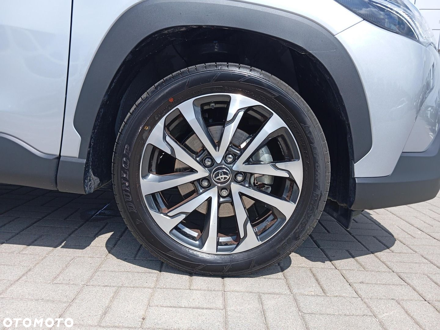 Toyota Corolla Cross - 11