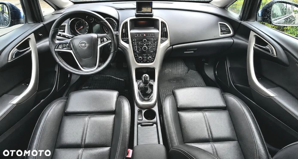 Opel Astra 1.4 T Enjoy - 8