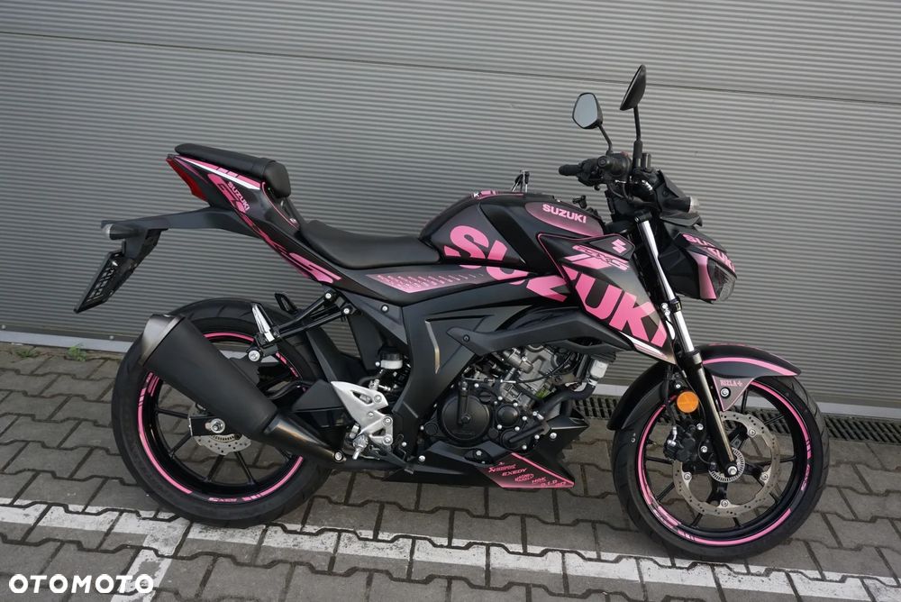 Suzuki GSX - 2
