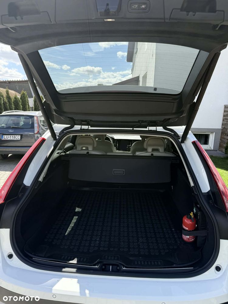 Volvo V90 D4 AWD Inscription - 14