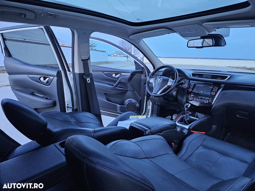 Nissan Qashqai 1.6 DCI Start/Stop Tekna - 14