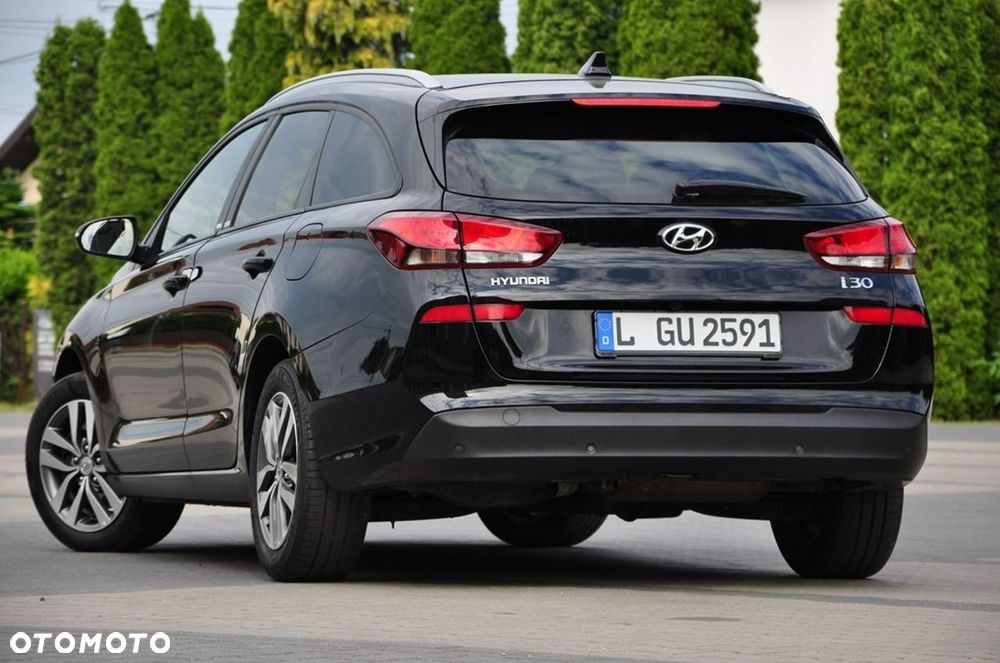 Hyundai i30 - 23