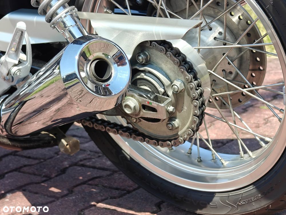 Honda CB - 40