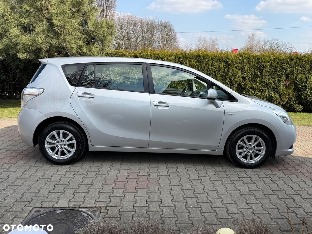 Toyota Verso 1.8 Multidrive Edition - 6