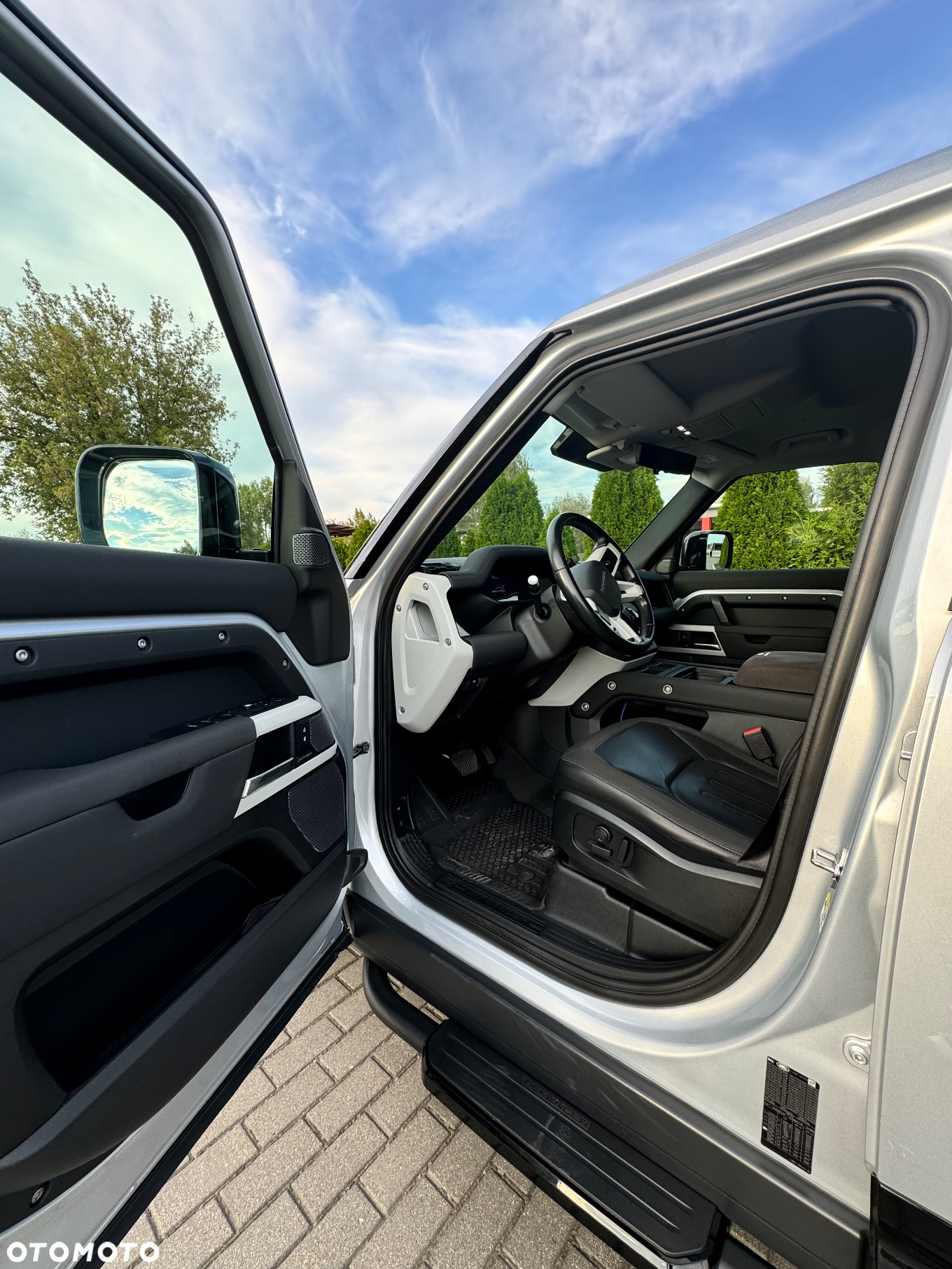 Land Rover Defender 110 2.0 D240 - 15