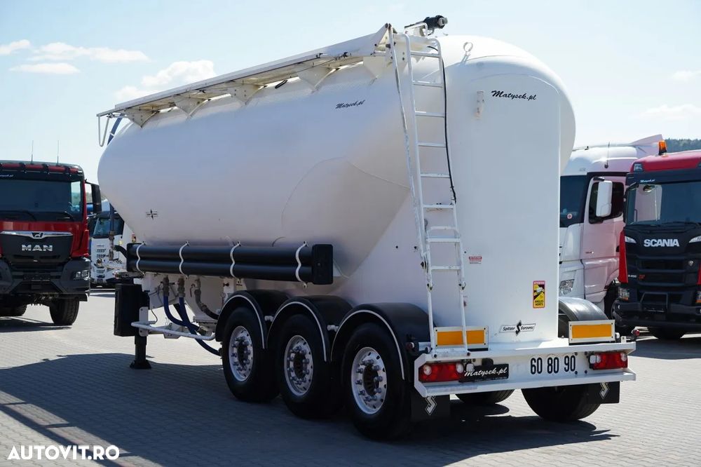 Spitzer REMORCA CIMENT SPITZER / 37.000 L / SILOU / 3 COMPARTIMENTE / AXE SAF / JANTE DIN ALIAJ - 6