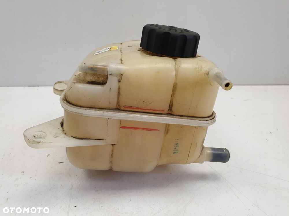 SsangYong Korando III 2.0 D ZBIORNICZEK PŁYNU wody - 3