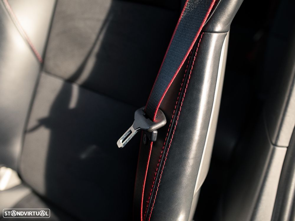 Porsche 911 (991) Carrera 4 GTS PDK - 45