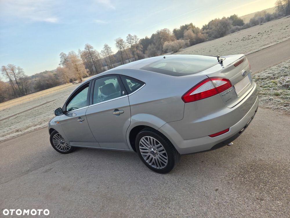 Ford Mondeo 1.8 TDCi Ghia - 8