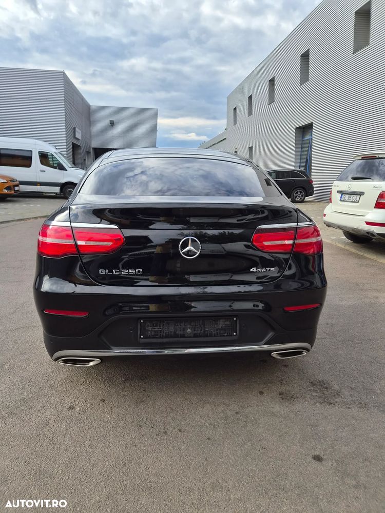 Mercedes-Benz GLC Coupe 250 4MATIC - 4