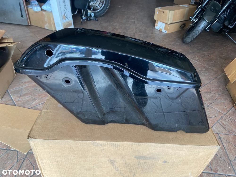 KUFER PRAWY HARLEY TOURING ELECTRA GLIDE ROAD 14 -23 - 3