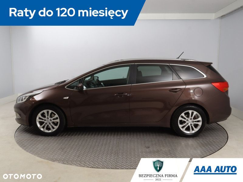 Kia Ceed - 4