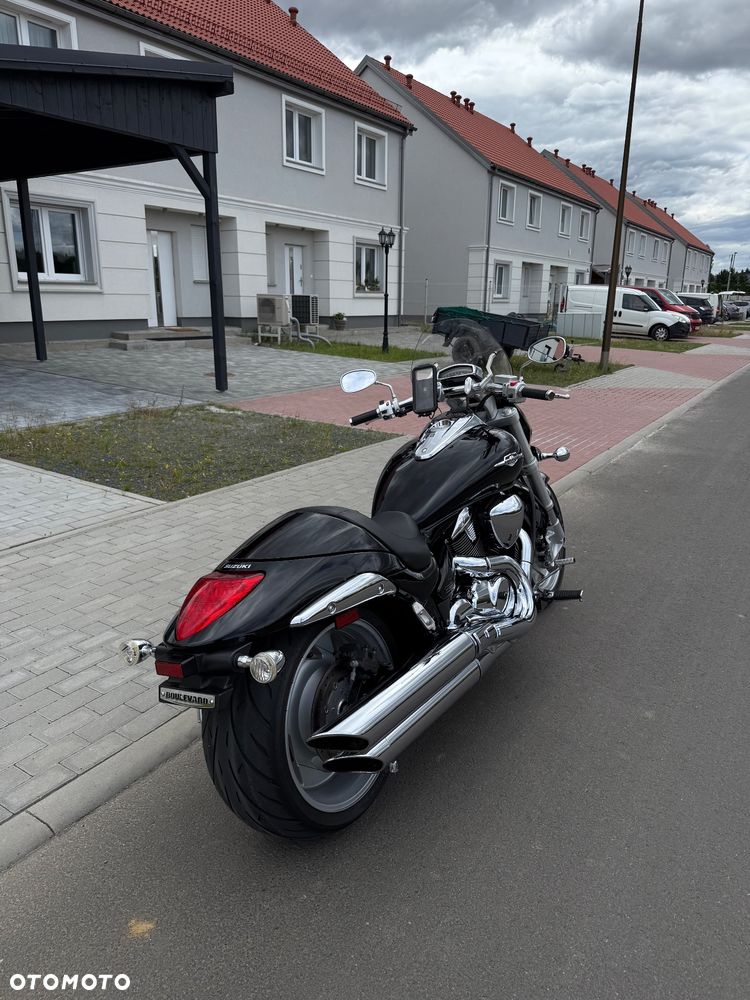 Suzuki Boulevard - 3