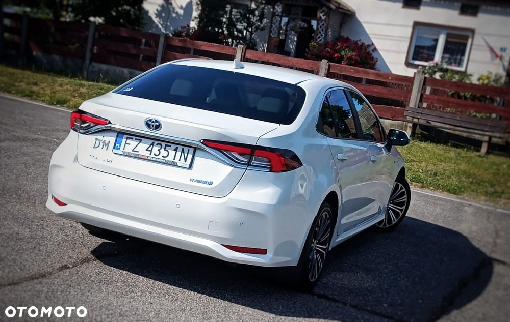 Toyota Corolla 1.8 Hybrid Comfort - 20