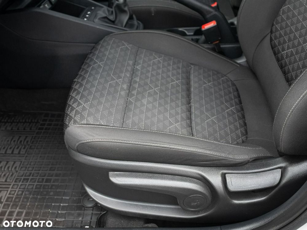 Kia Rio 1.2 M - 11