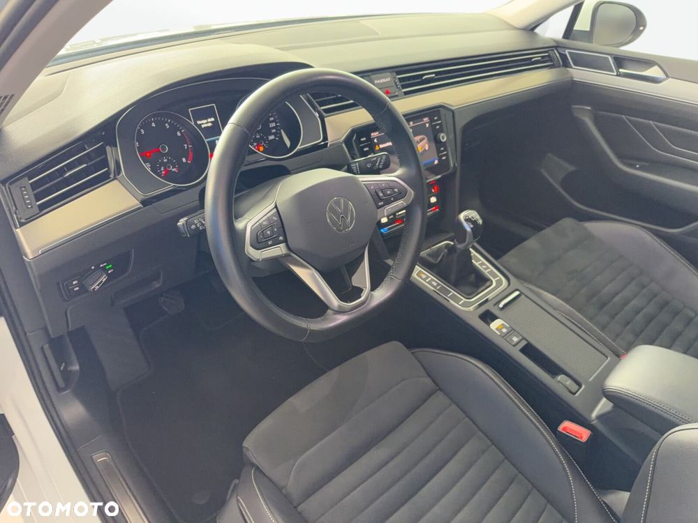 Volkswagen Passat Variant - 10