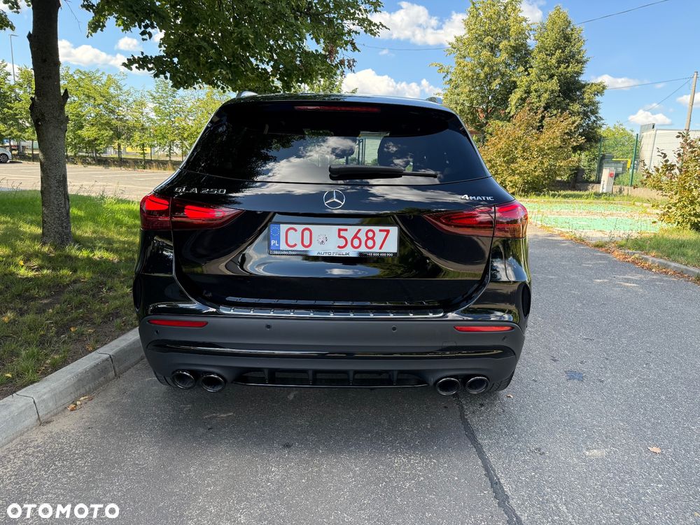 Mercedes-Benz GLA 250 4Matic 8G-DCT Edition AMG Line - 12
