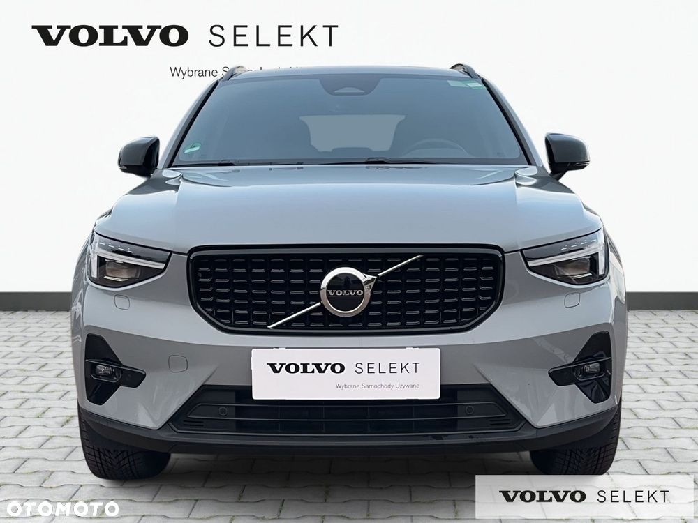Volvo XC 40 B3 B DKG Plus Dark - 3