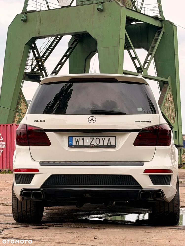 Mercedes-Benz GL 63 AMG - 32