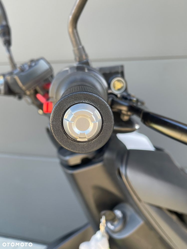 Yamaha Aerox - 19