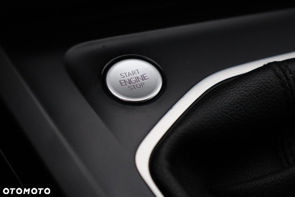 Volkswagen Golf Variant 2.0 TDI Life - 26