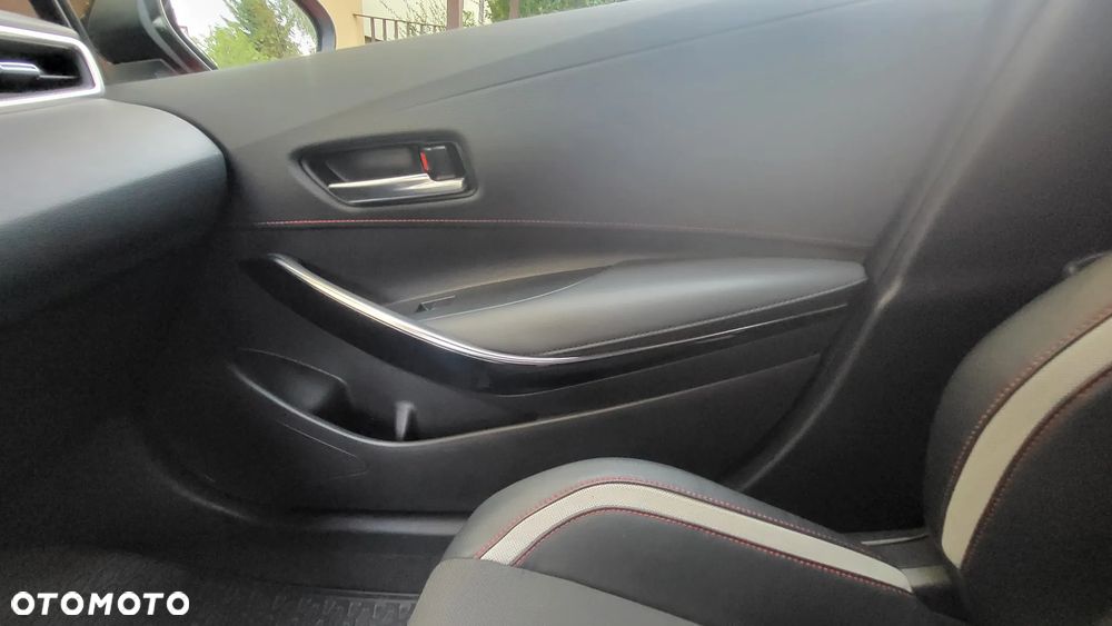 Toyota Corolla 2.0 Hybrid GR Sport - 14