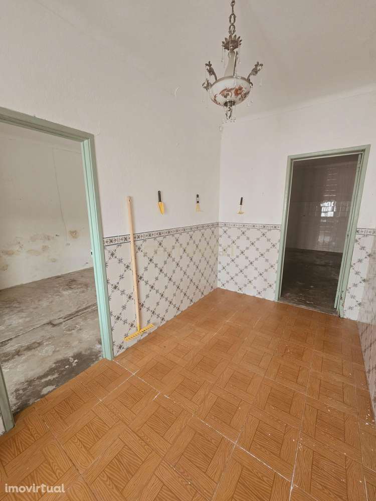 Moradia T1 com potencial de conversão em T2 – Ciborro (Montemor-o-Novo - Grande imagem: 4/38