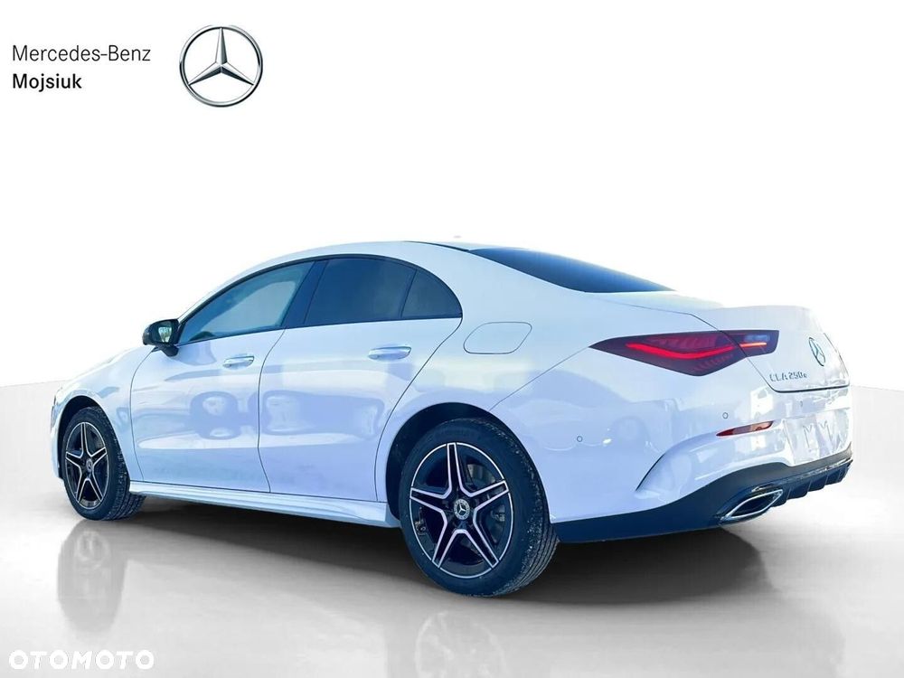 Mercedes-Benz CLA - 5