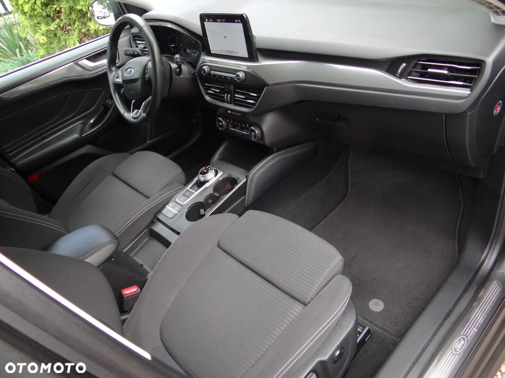 Ford Focus 1.5 EcoBlue Start-Stopp-System TITANIUM - 23