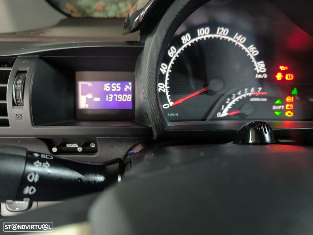 Toyota iQ 1.0 N collection — fotografia 16