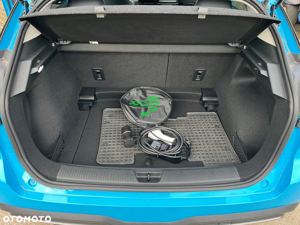 MG 4 Luxury 64 kWh - 22