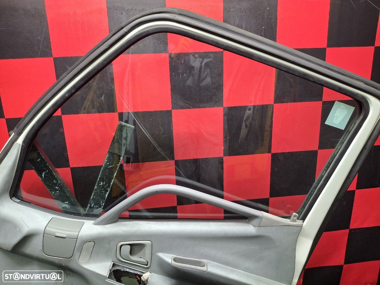 Vidro Porta Frente Direita  Mitsubishi Canter (Fb7, Fb8, Fe7, Fe8) 7.G - 1