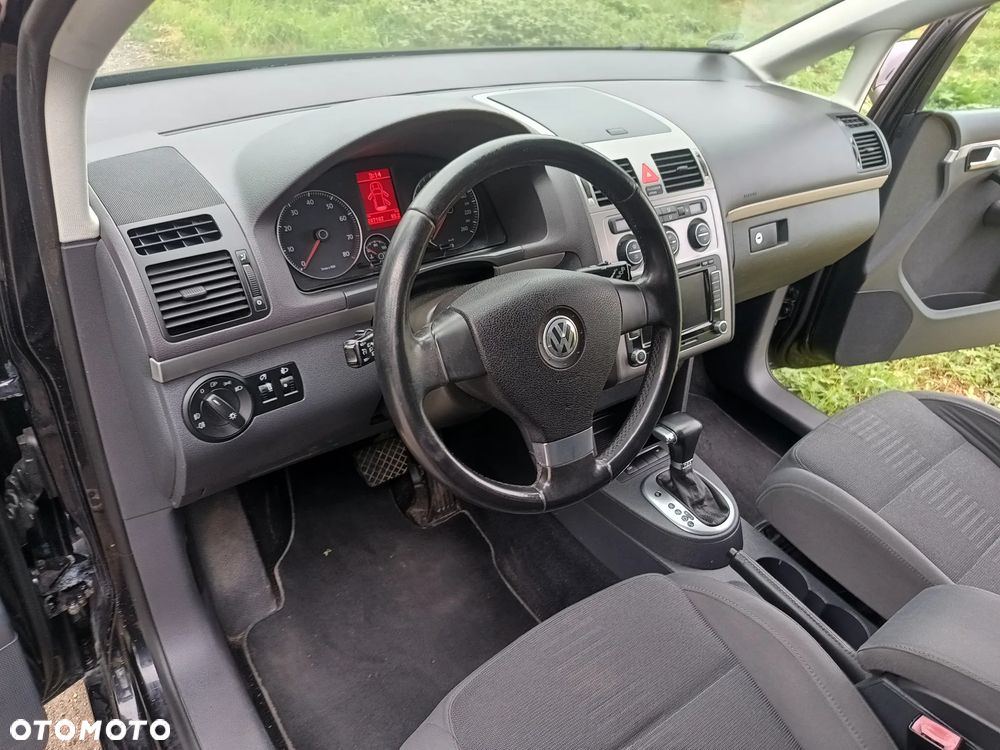 Volkswagen Touran 1.4 TSI DSG Highline - 14