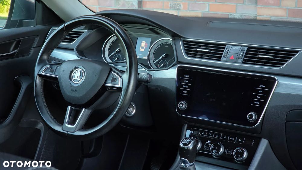 Skoda Superb 1.5 TSI ACT Ambition - 8